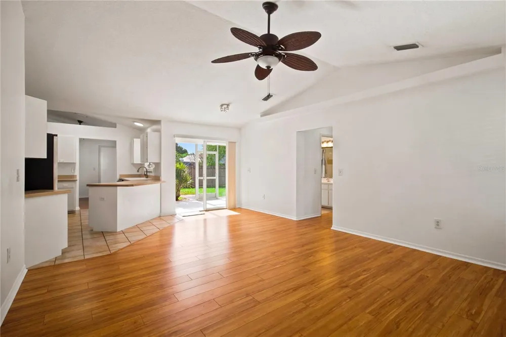 732 PLUM TREE LANE Sarasota, FL 34243