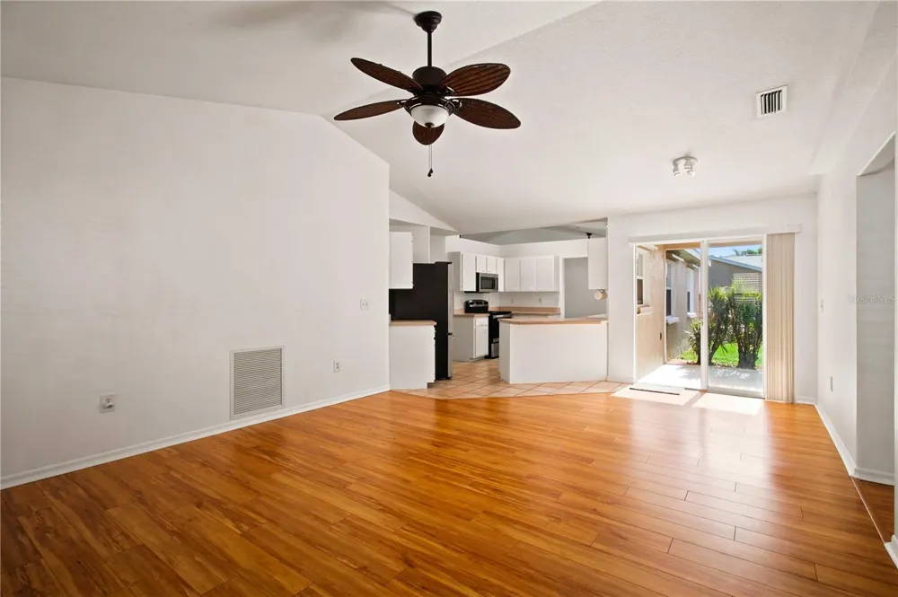 732 PLUM TREE LANE Sarasota, FL 34243