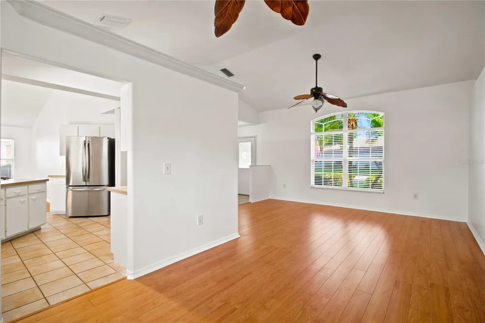 732 PLUM TREE LANE Sarasota, FL 34243