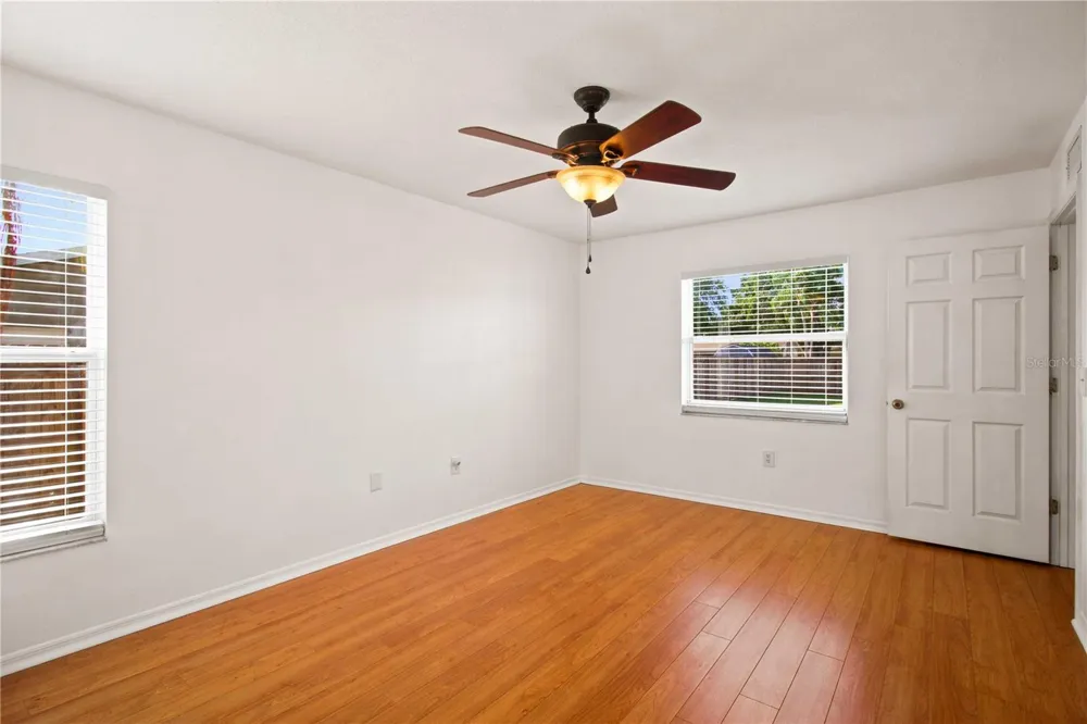 732 PLUM TREE LANE Sarasota, FL 34243