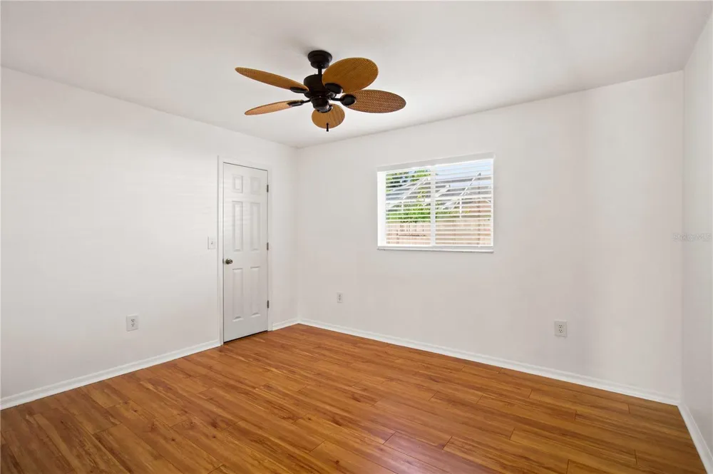732 PLUM TREE LANE Sarasota, FL 34243
