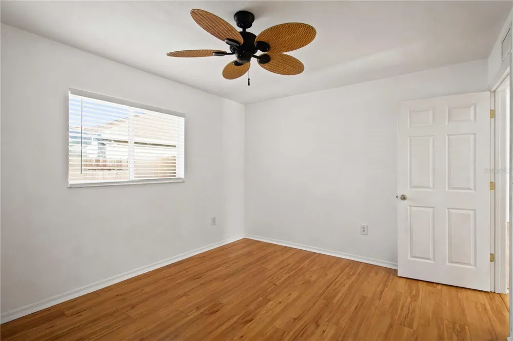 732 PLUM TREE LANE Sarasota, FL 34243