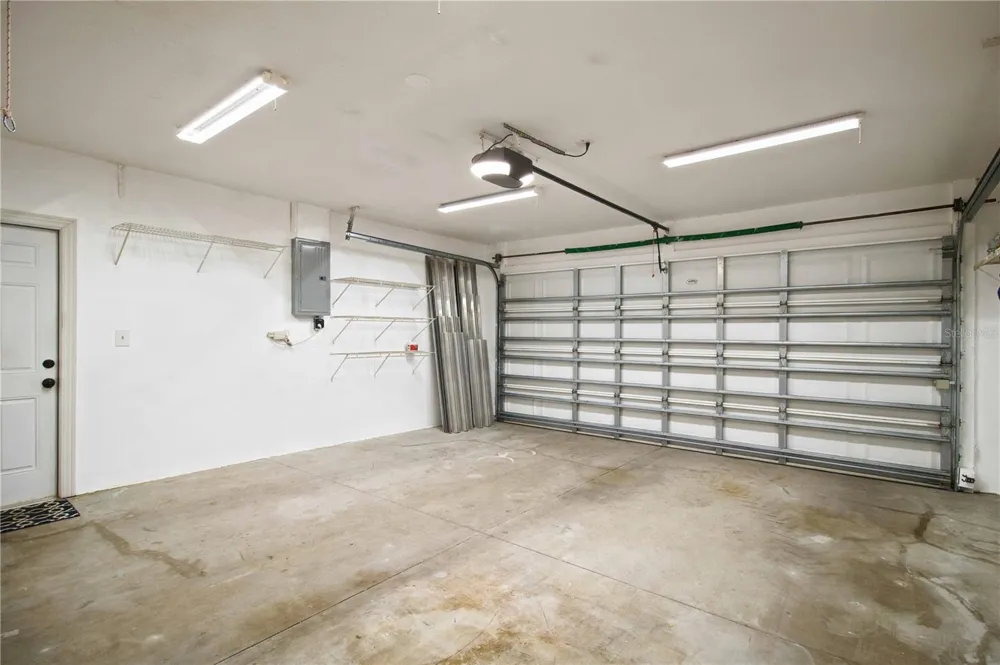 732 PLUM TREE LANE Sarasota, FL 34243