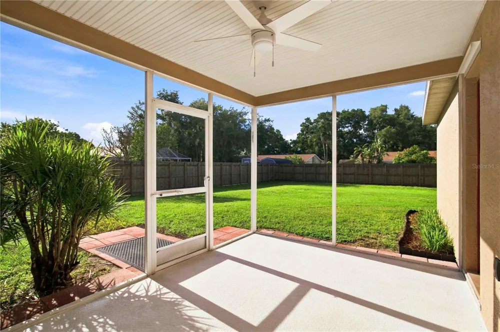 732 PLUM TREE LANE Sarasota, FL 34243