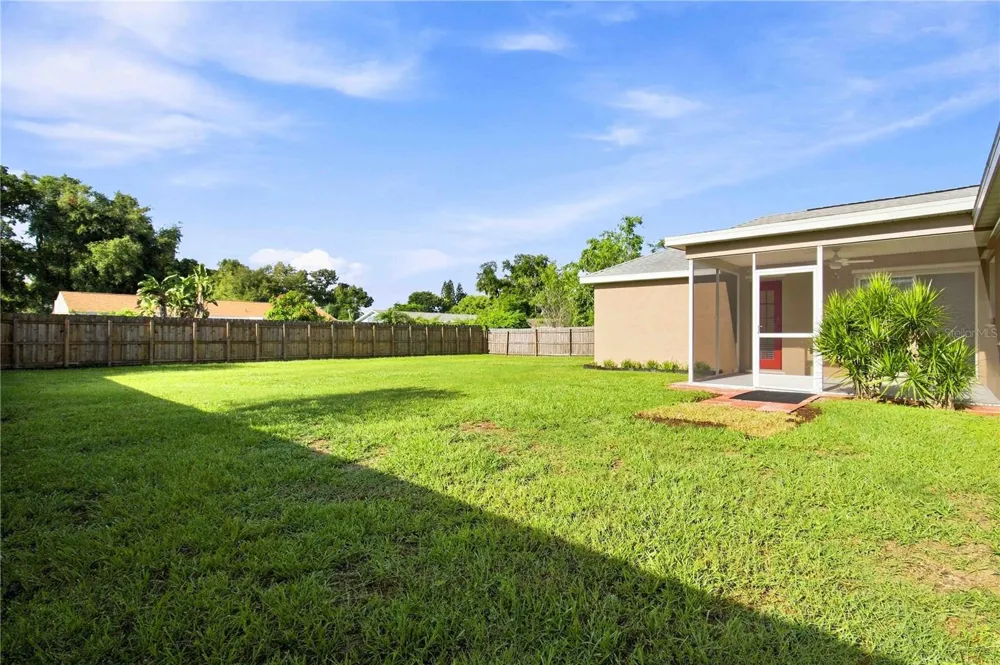 732 PLUM TREE LANE Sarasota, FL 34243