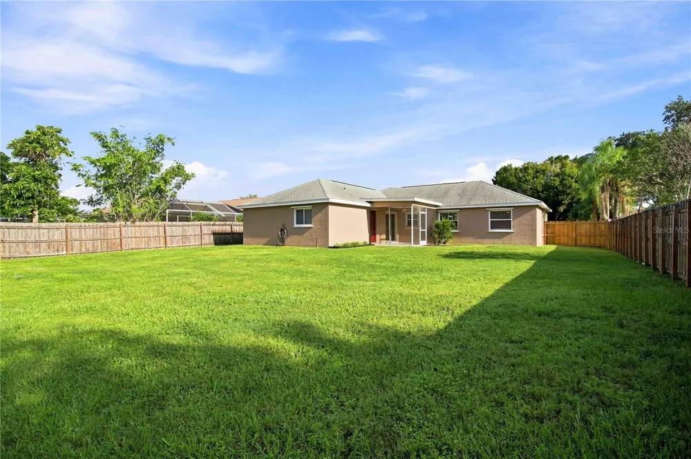 732 PLUM TREE LANE Sarasota, FL 34243