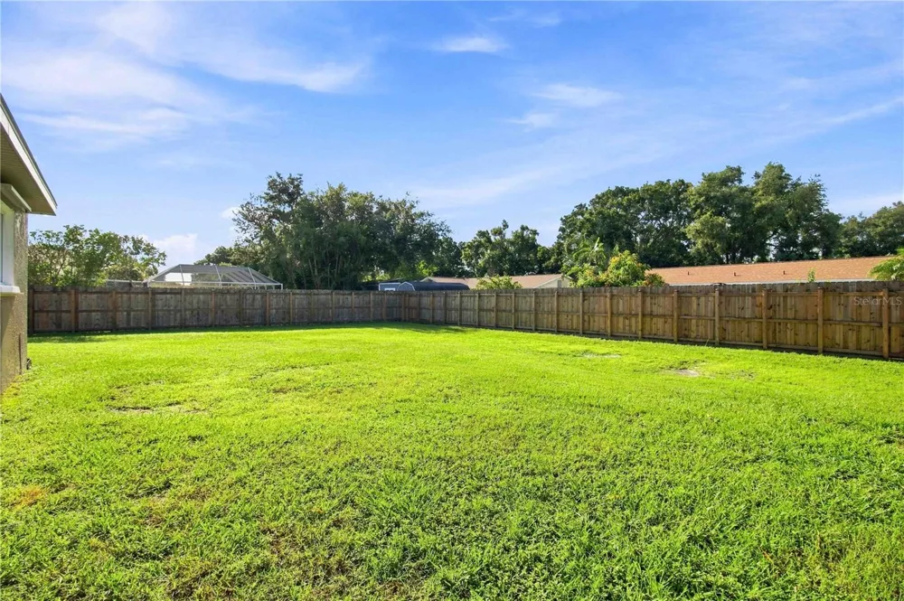 732 PLUM TREE LANE Sarasota, FL 34243