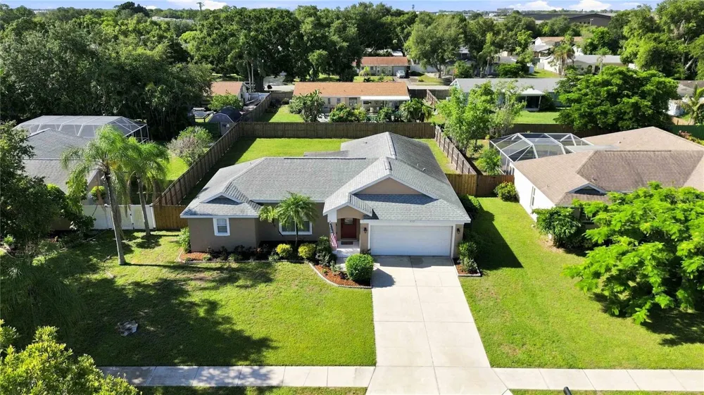 732 PLUM TREE LANE Sarasota, FL 34243