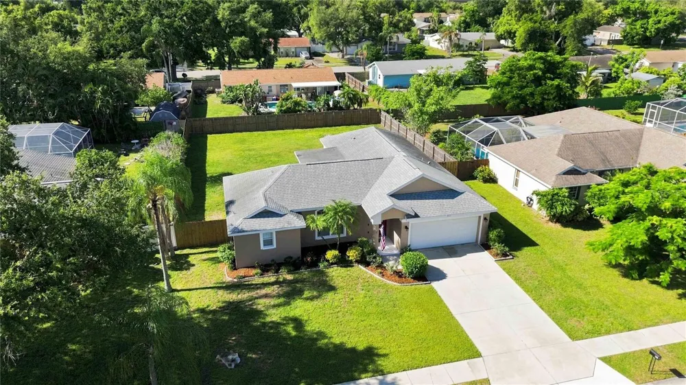 732 PLUM TREE LANE Sarasota, FL 34243