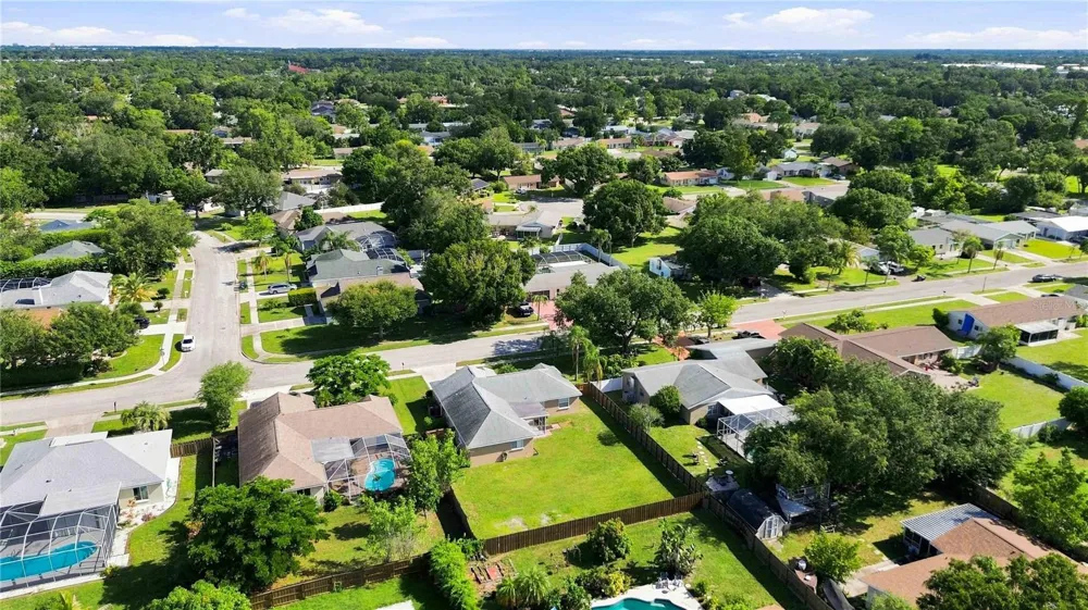 732 PLUM TREE LANE Sarasota, FL 34243