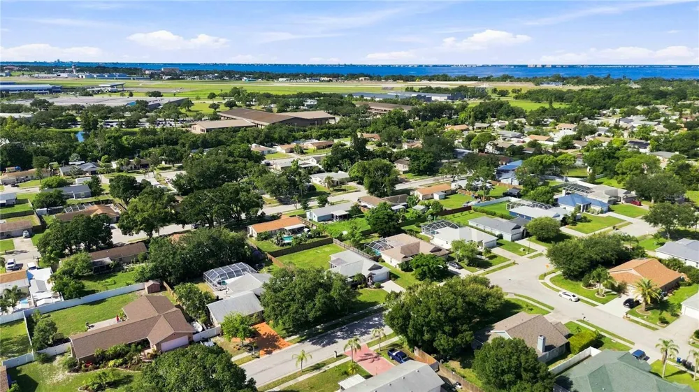 732 PLUM TREE LANE Sarasota, FL 34243