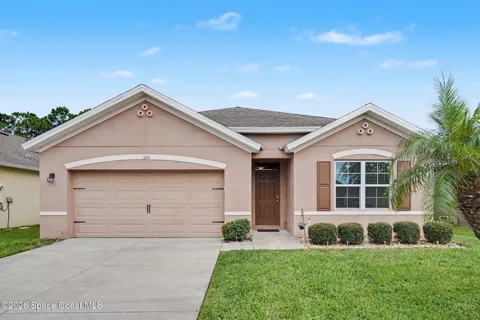 320 Forest Trace Circle