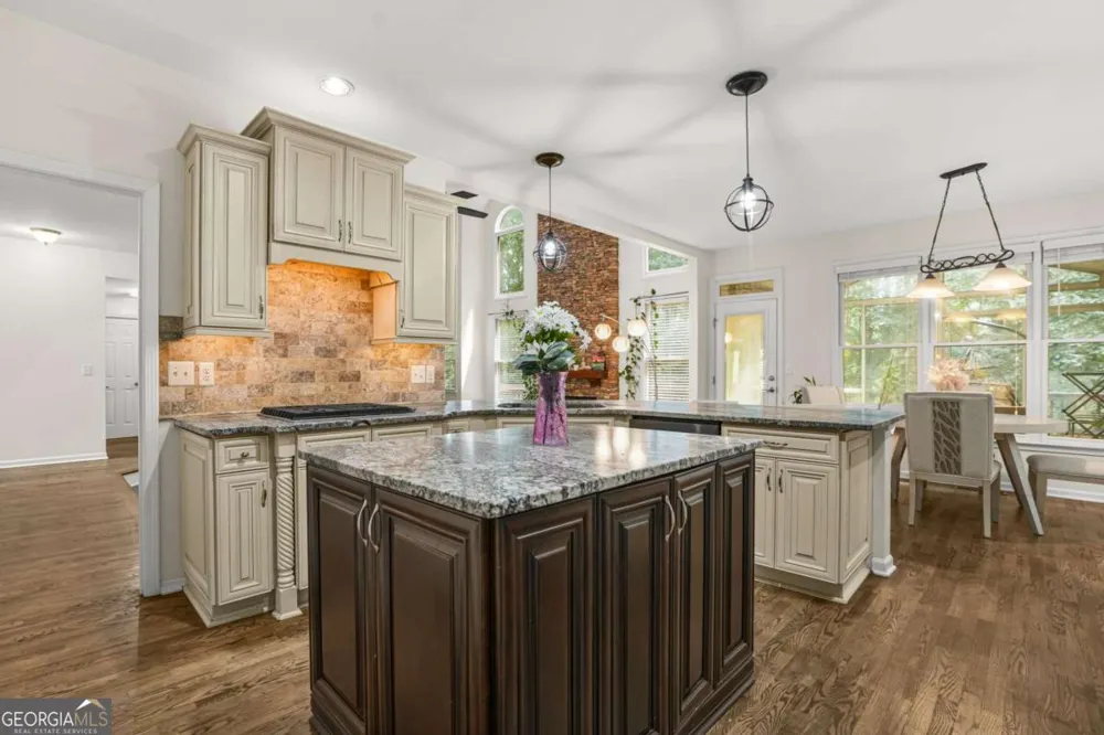 1340 Tahoe Pines CIR Alpharetta, GA 30005
