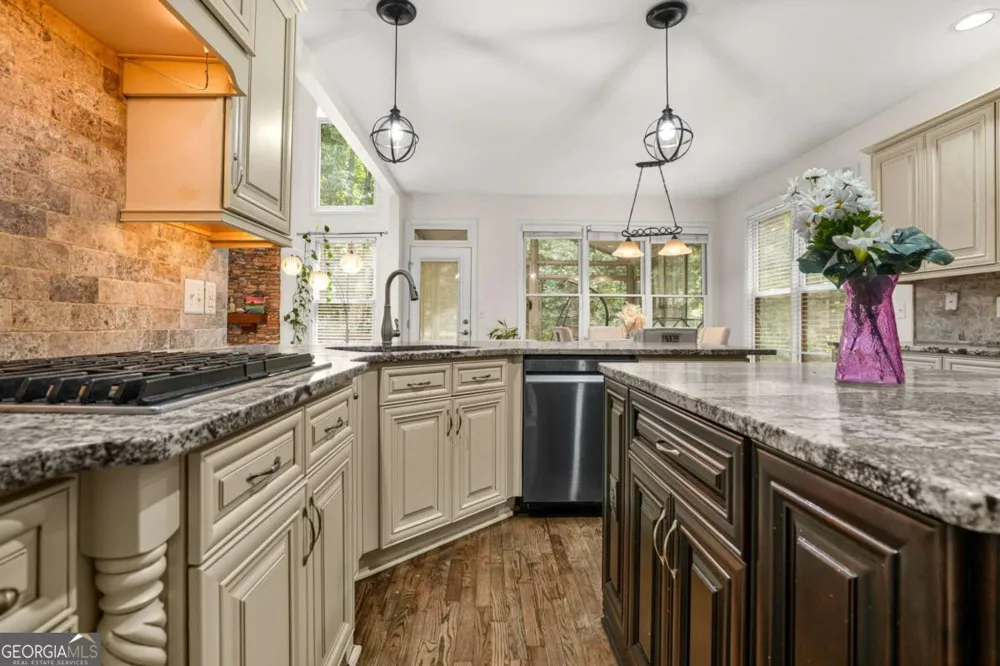 1340 Tahoe Pines CIR Alpharetta, GA 30005
