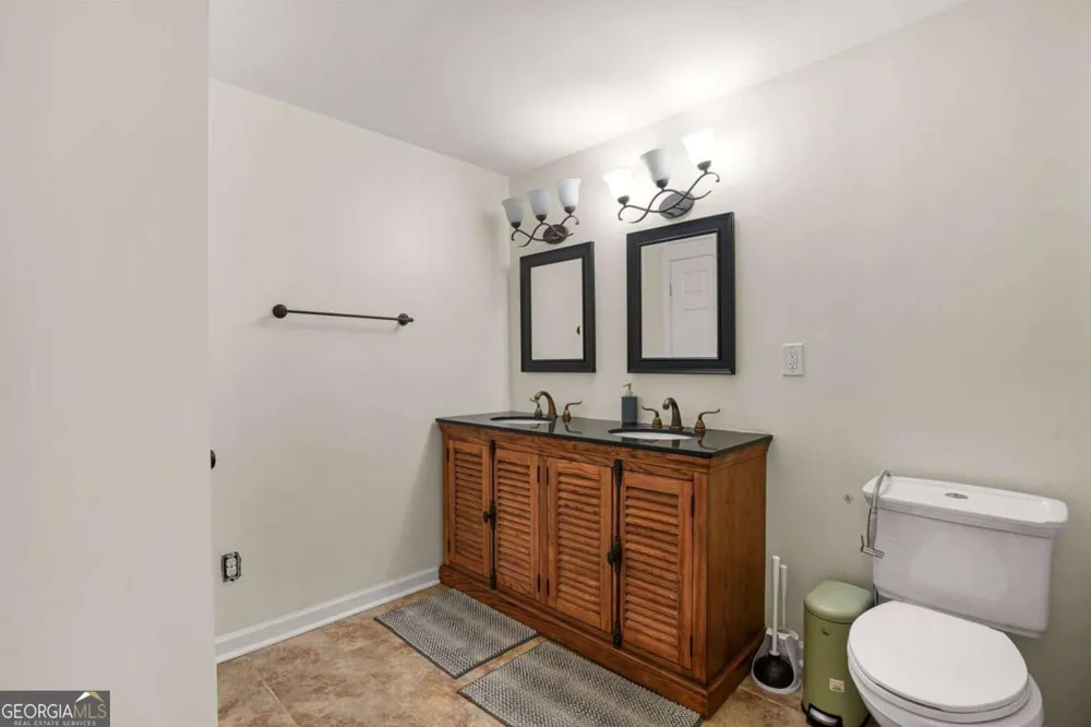 1340 Tahoe Pines CIR Alpharetta, GA 30005