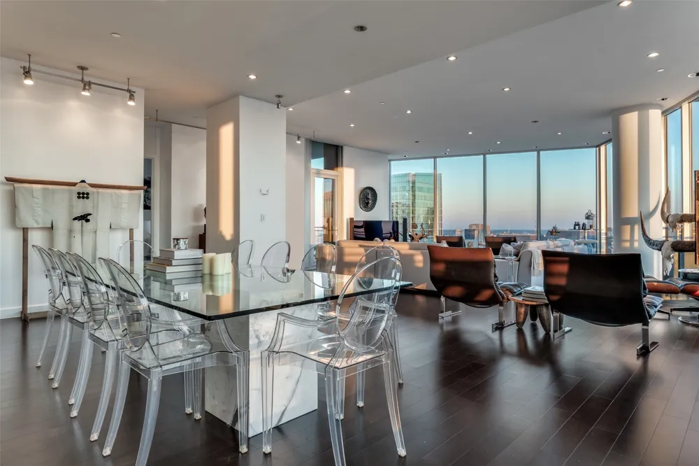 2900 Mckinnon Street #2701 Dallas, TX 75201