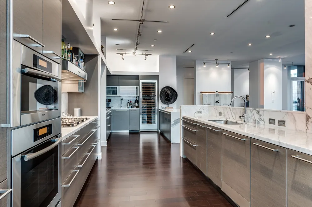 2900 Mckinnon Street #2701 Dallas, TX 75201