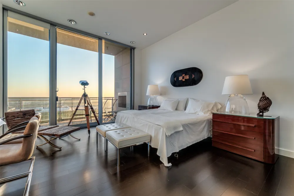 2900 Mckinnon Street #2701 Dallas, TX 75201