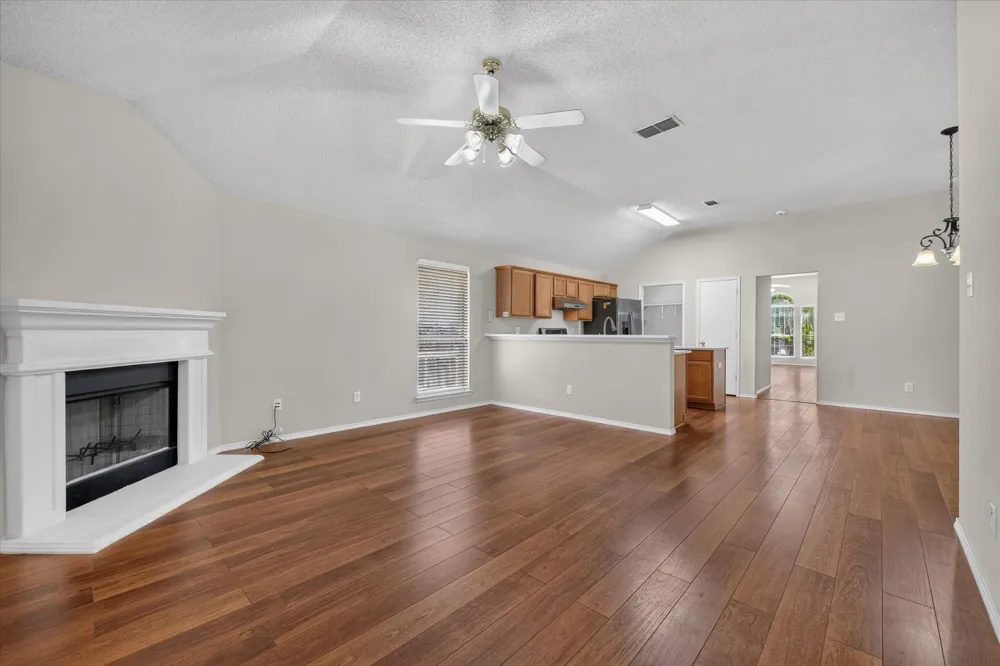 2400 Nogales Drive Fort Worth, TX 76108