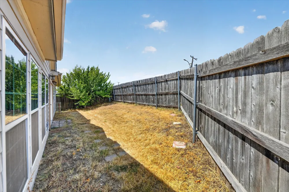 2400 Nogales Drive Fort Worth, TX 76108