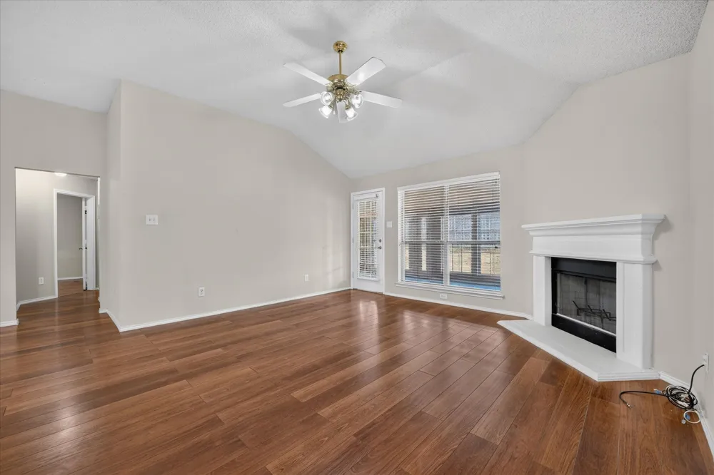 2400 Nogales Drive Fort Worth, TX 76108