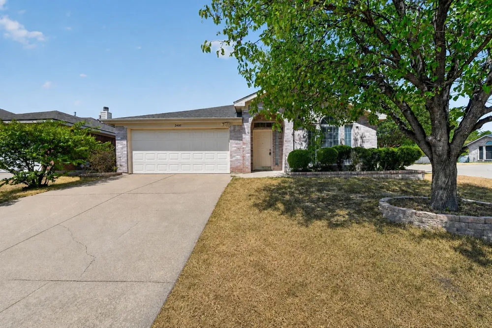 2400 Nogales Drive Fort Worth, TX 76108