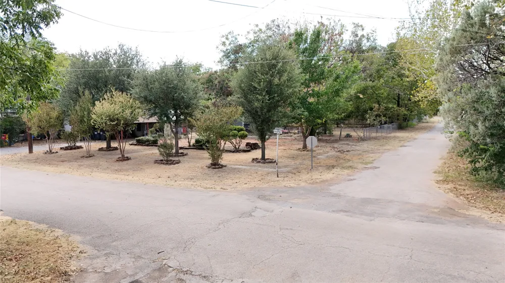 421 Houston Avenue Strawn, TX 76475