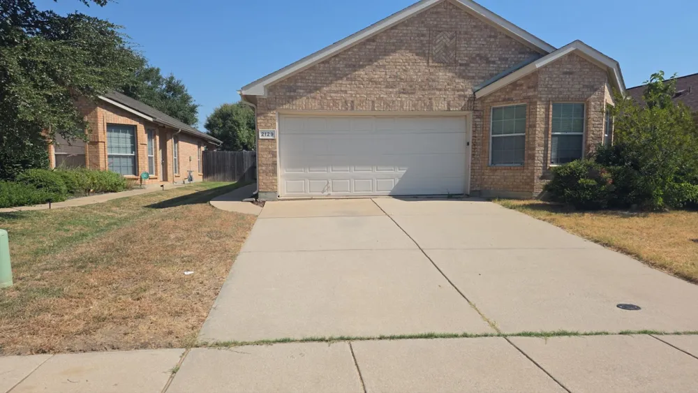 2129 Charmion Lane Fort Worth, TX 76131