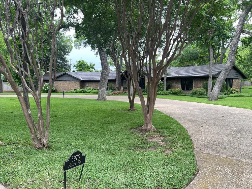 6949 Helsem Way #131 Dallas, TX 75230