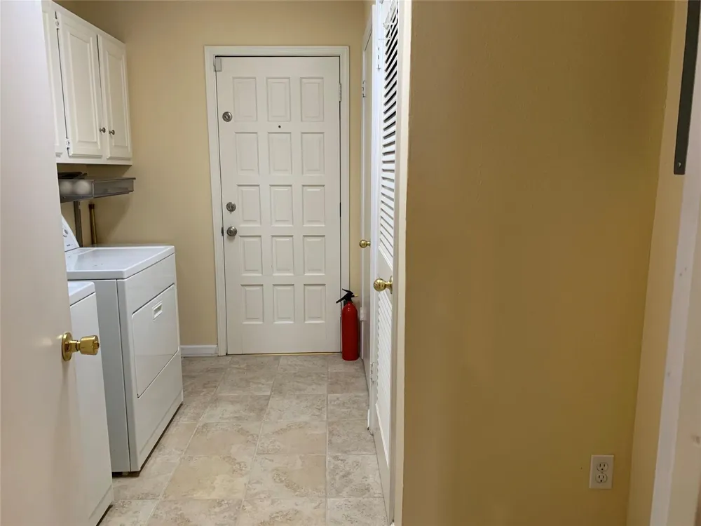 6949 Helsem Way #131 Dallas, TX 75230