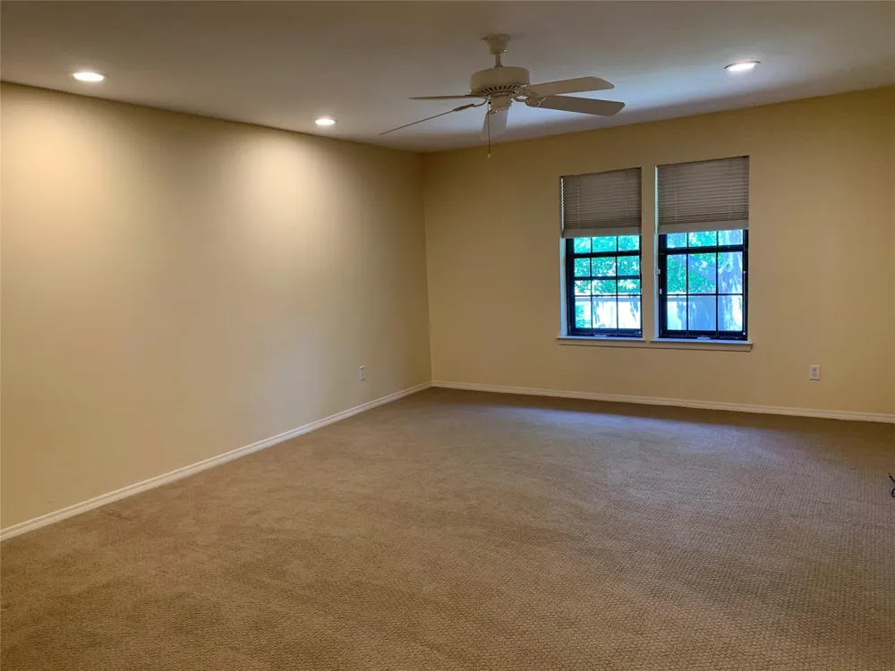 6949 Helsem Way #131 Dallas, TX 75230