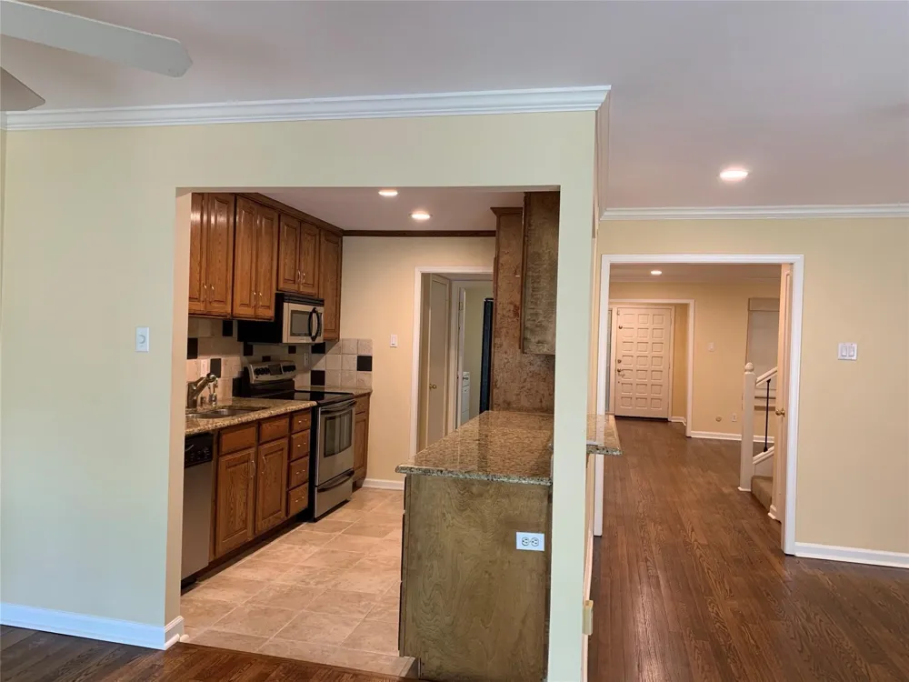 6949 Helsem Way #131 Dallas, TX 75230