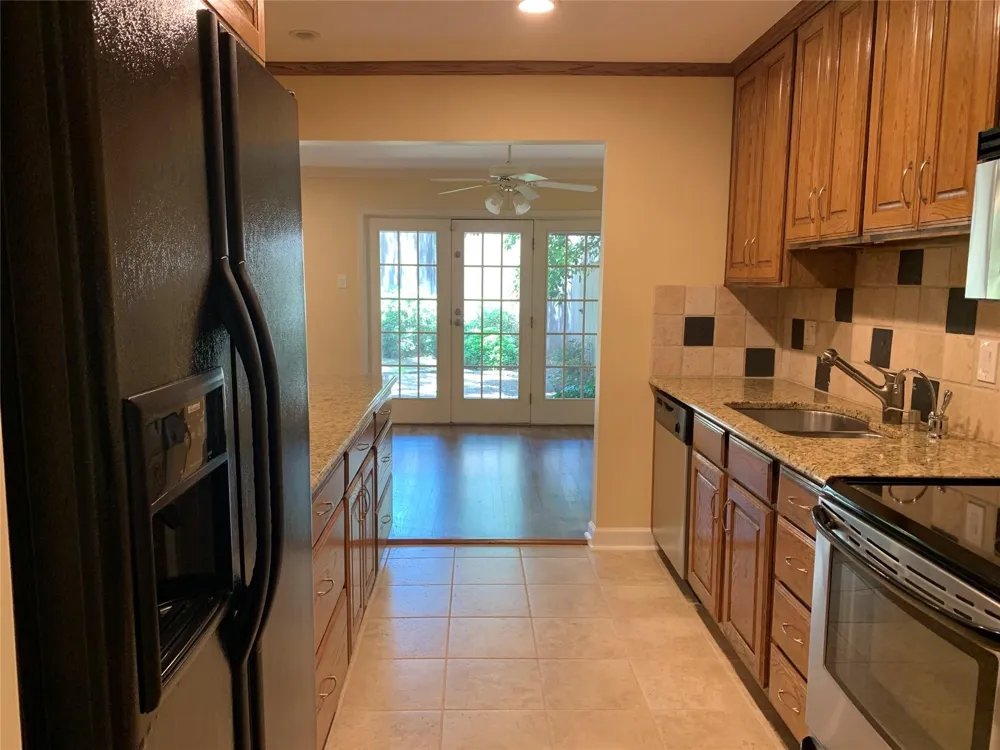 6949 Helsem Way #131 Dallas, TX 75230