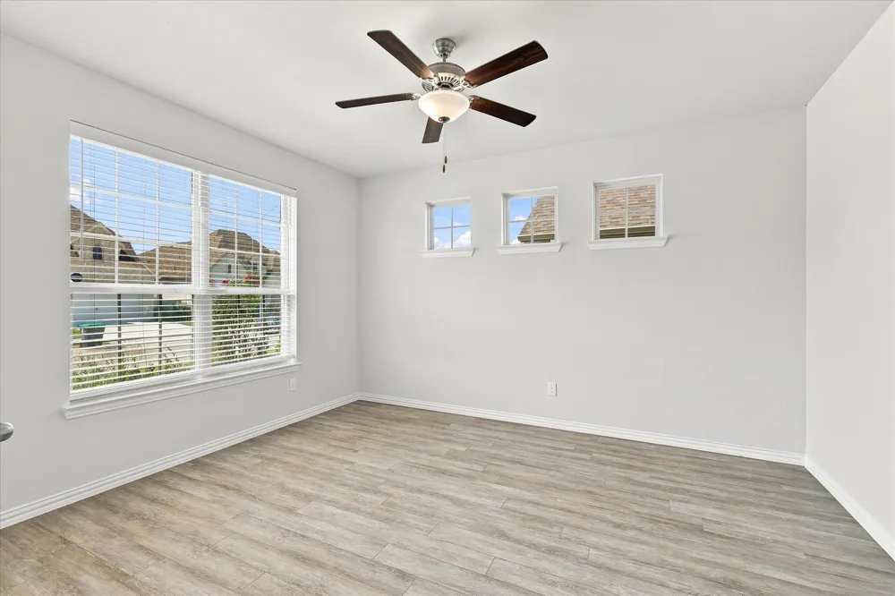 1005 Rosebay Drive Fort Worth, TX 76247