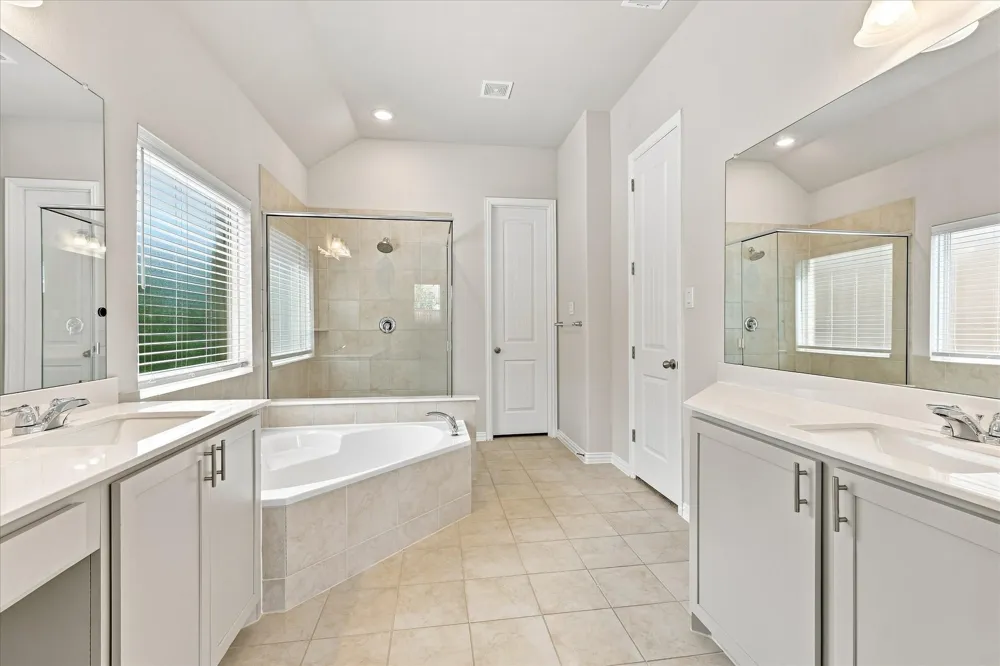 1005 Rosebay Drive Fort Worth, TX 76247