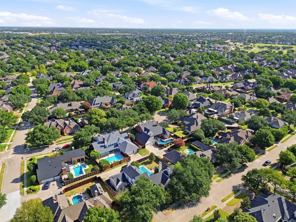4609 Saxon Drive Plano, TX 75093