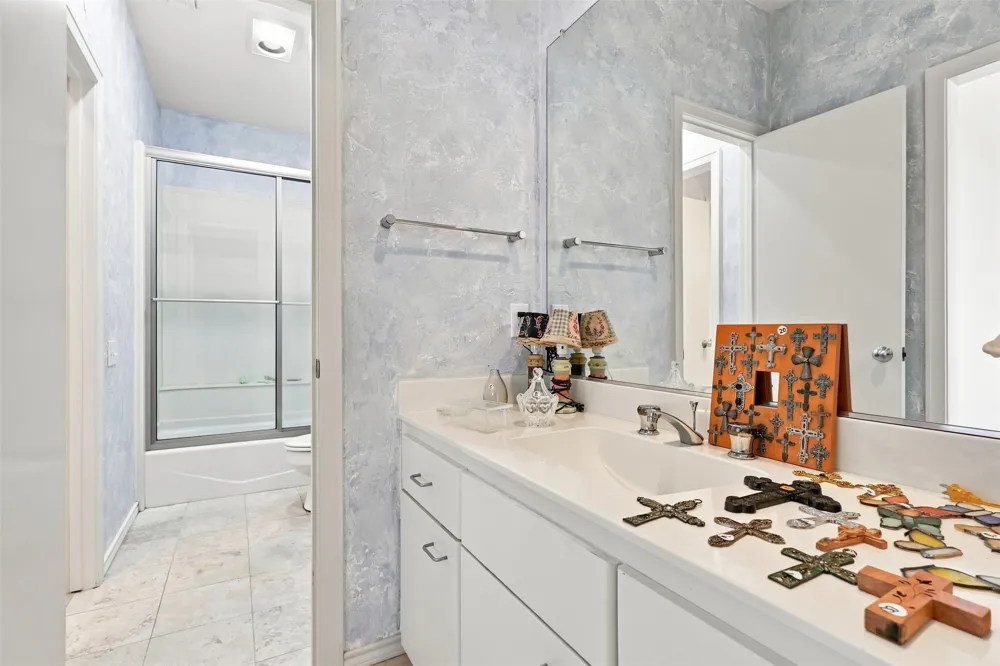 4609 Saxon Drive Plano, TX 75093