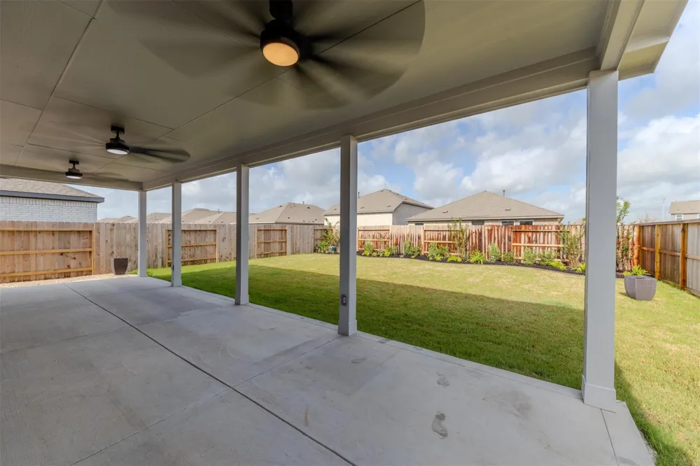 2074 Solstice Landing Drive Brookshire, TX 77423