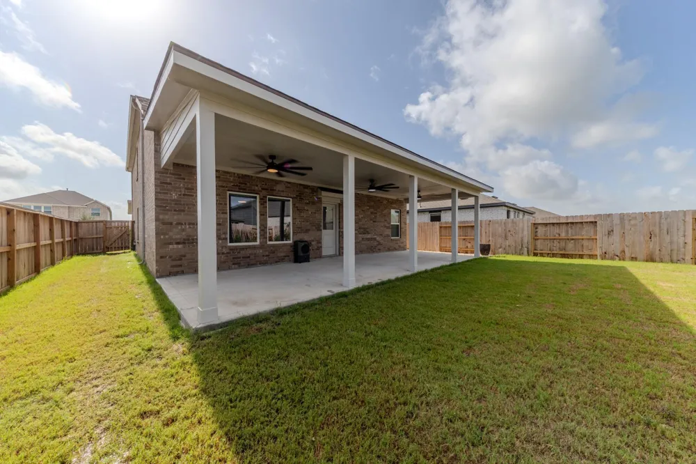 2074 Solstice Landing Drive Brookshire, TX 77423