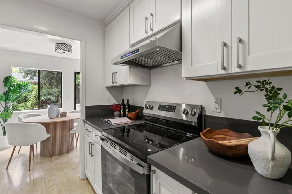 612 Sierra Vista Avenue #K Mountain View, CA 94043
