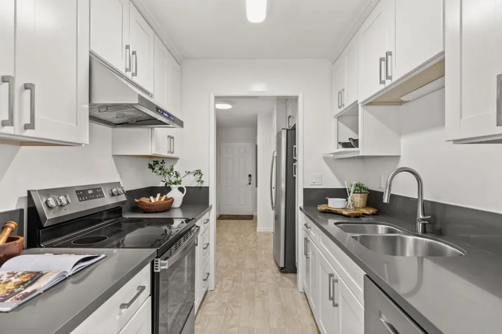 612 Sierra Vista Avenue #K Mountain View, CA 94043