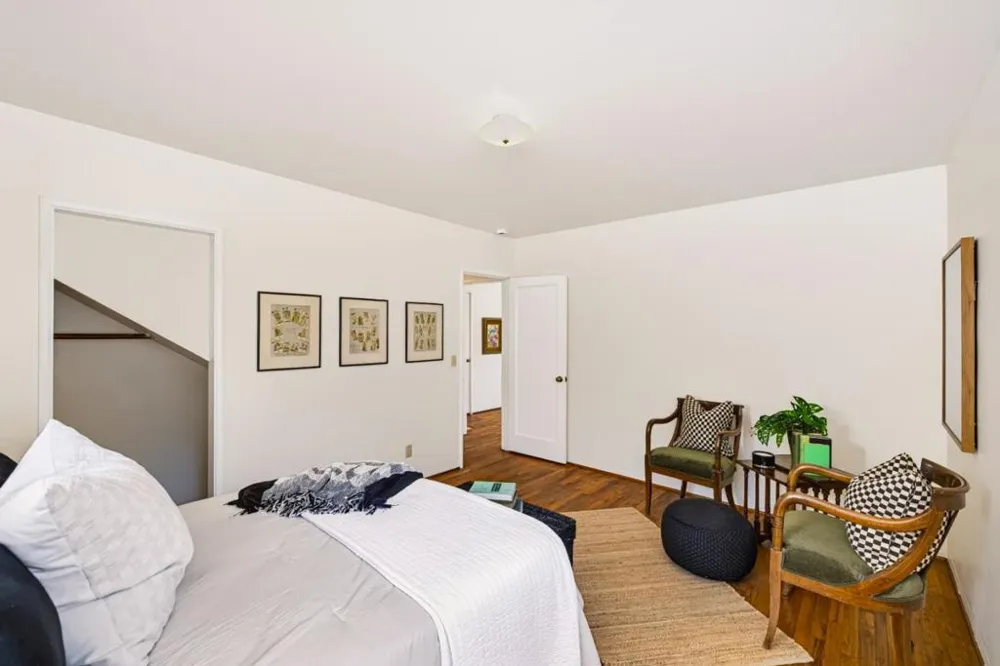 835 Pine Street Monterey, CA 93940