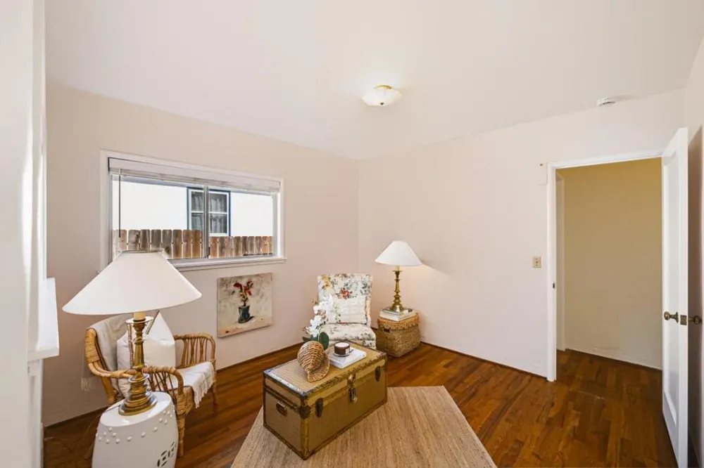 835 Pine Street Monterey, CA 93940