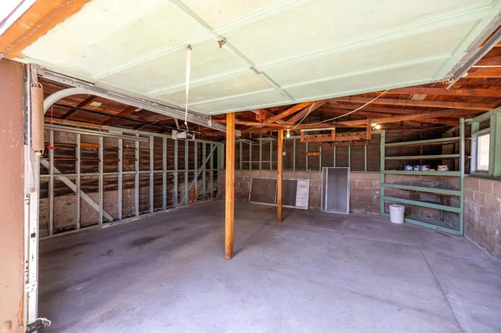 835 Pine Street Monterey, CA 93940