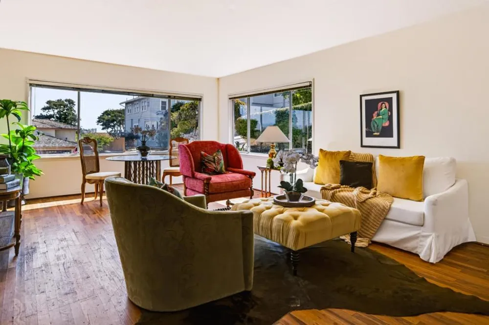 835 Pine Street Monterey, CA 93940