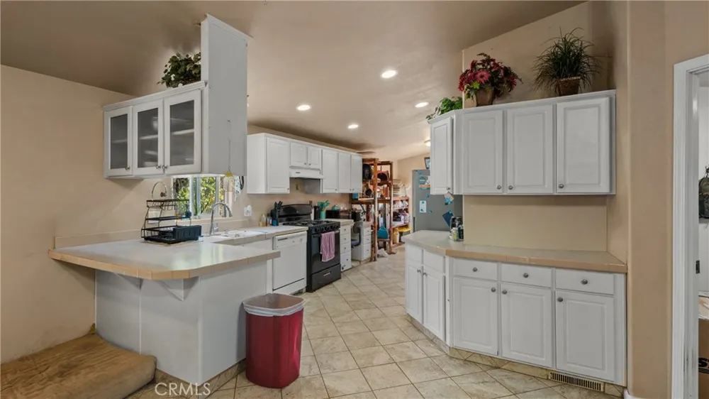 15925 45th Avenue Clearlake, CA 95422