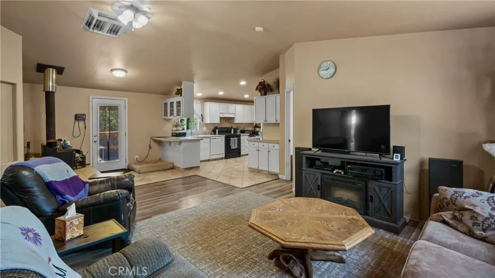 15925 45th Avenue Clearlake, CA 95422