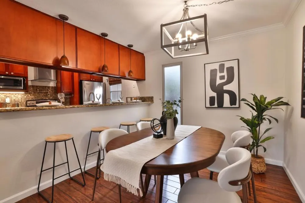 248 E Red Oak Drive #E Sunnyvale, CA 94086
