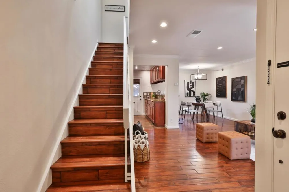 248 E Red Oak Drive #E Sunnyvale, CA 94086