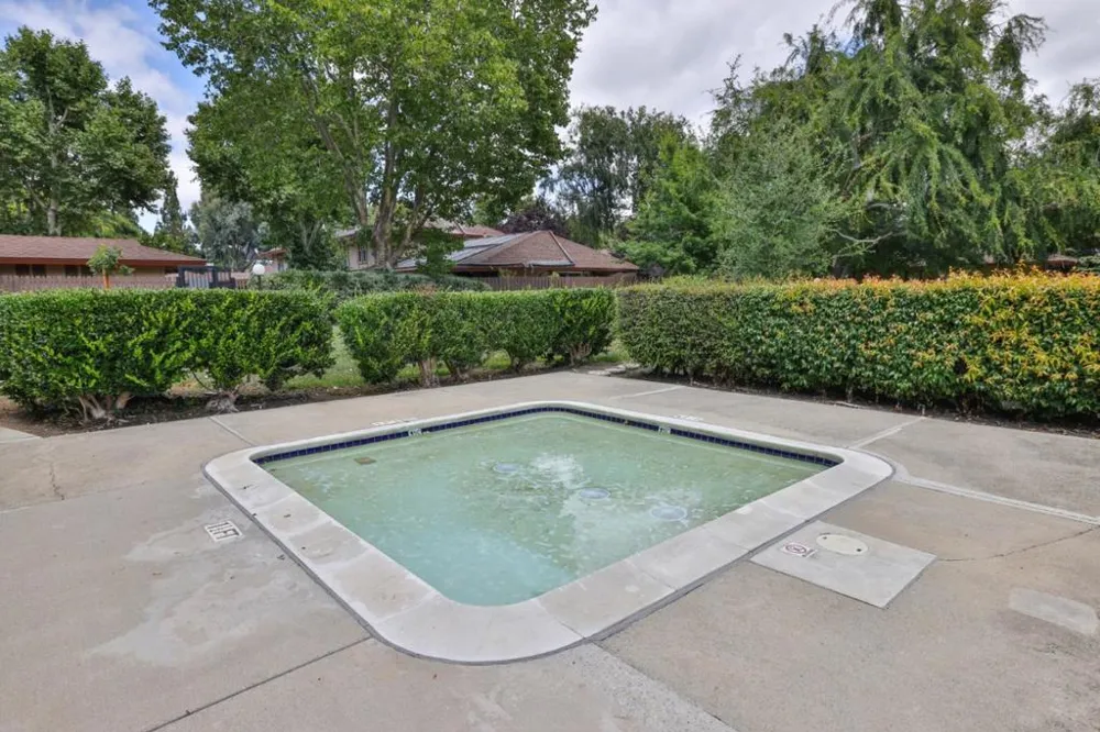 248 E Red Oak Drive #E Sunnyvale, CA 94086